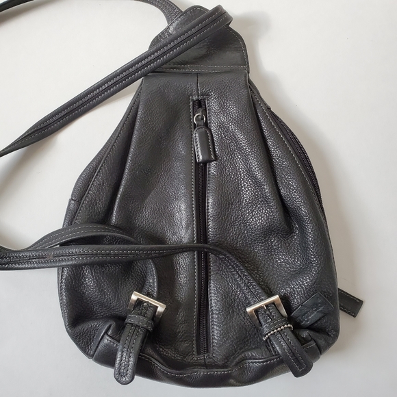 SOLD Vintage Tignanello Genuine Leather Backpack - Picture 7 of 8